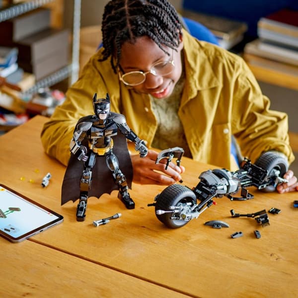 LEGO Super Heroes Batman byggfigur och Batpod cykeln 76273