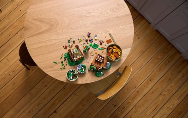 LEGO Disney Princess 43242 Lumikin ja seitsemän kääpiön mökki