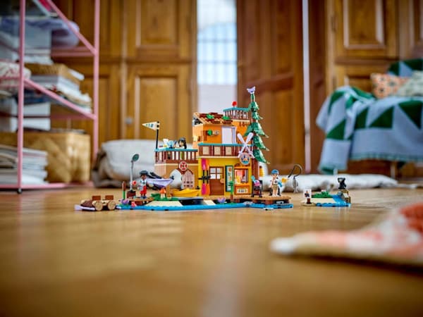 LEGO® Friends Äventyrsläger Vattensporter 42626