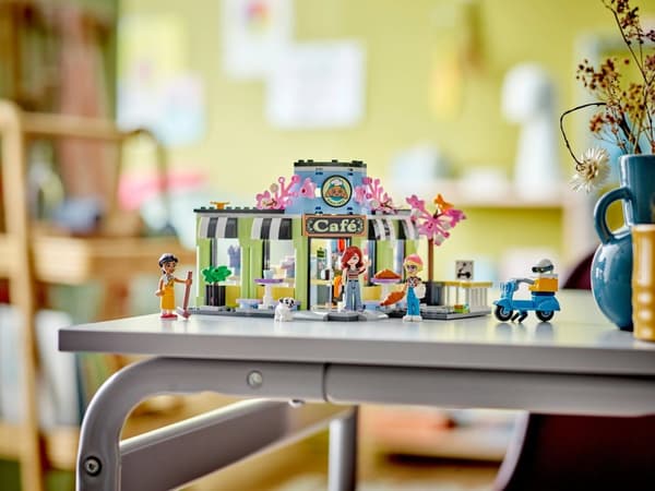 LEGO® Friends Heartlake Citys kafé 42618