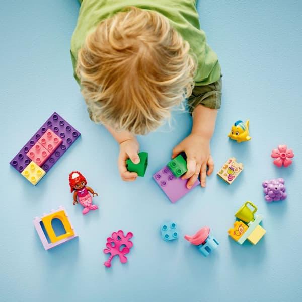 LEGO® DUPLO® Disney Ariels och Blunders kafé 10420