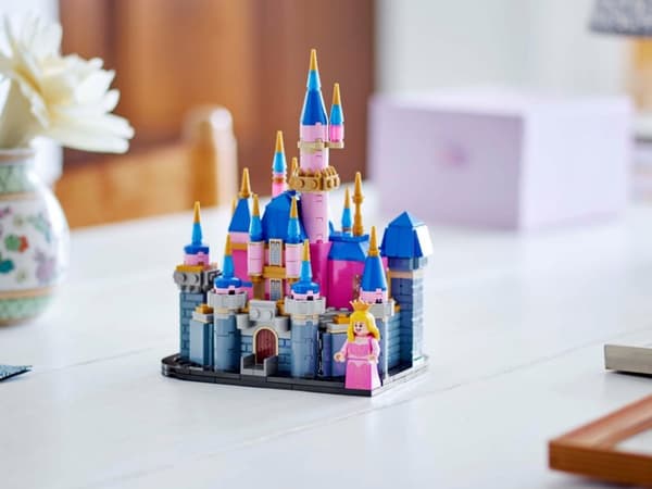 LEGO Disney Mini Disney Törnrosas slott 40720