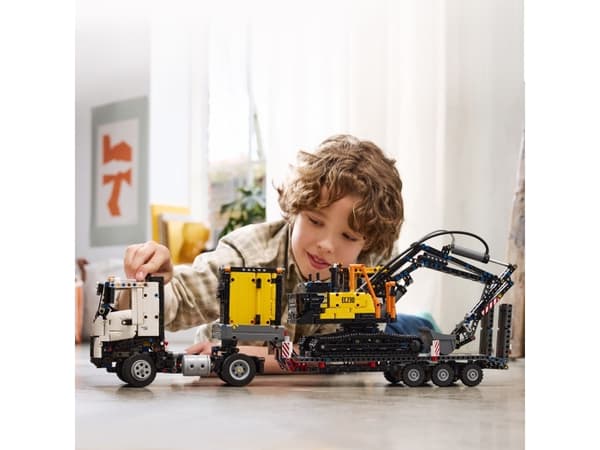 LEGO Technic 42175 Volvo FMX ‑kuorma-auto ja EC230 Electric ‑kaivukone