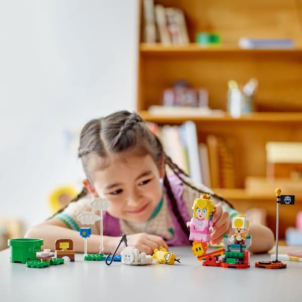 LEGO Super Mario Äventyr med interaktiva LEGO Peach 71441