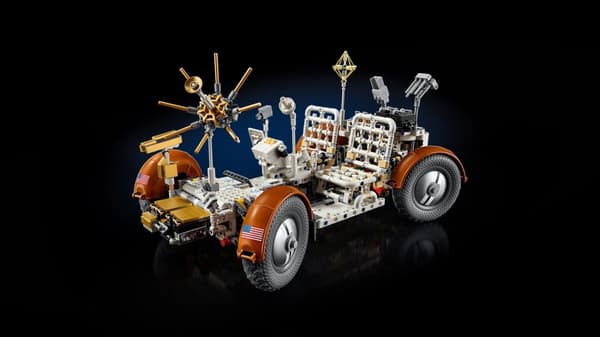 LEGO® Technic NASA Apollo Lunar Roving Vehicle – LRV 42182