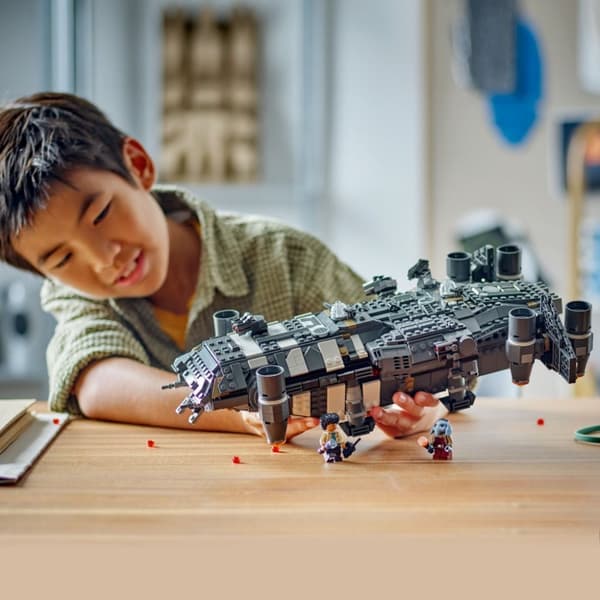 LEGO Star Wars The Onyx Cinder 75374