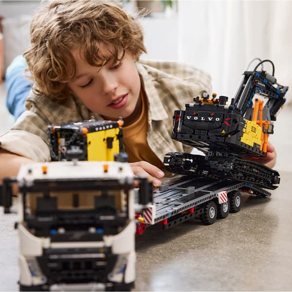LEGO Technic - Volvo FMX lastbil & EC230 elgrävmaskin