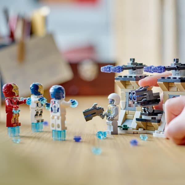 LEGO Marvel - Iron Man & Iron Legion mot Hydrasoldat