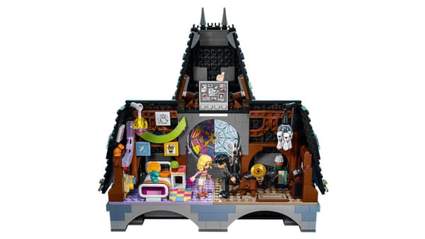 LEGO Wednesday Wednesday & Enids korridorsrum 76781