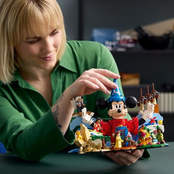 LEGO Ideas Disneymagi 21352