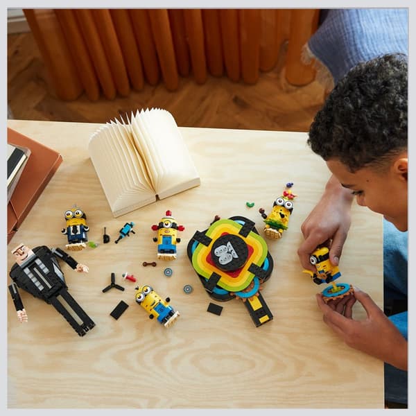Klodsbygget Gru og Minions LEGO® Despicable Me (75582)