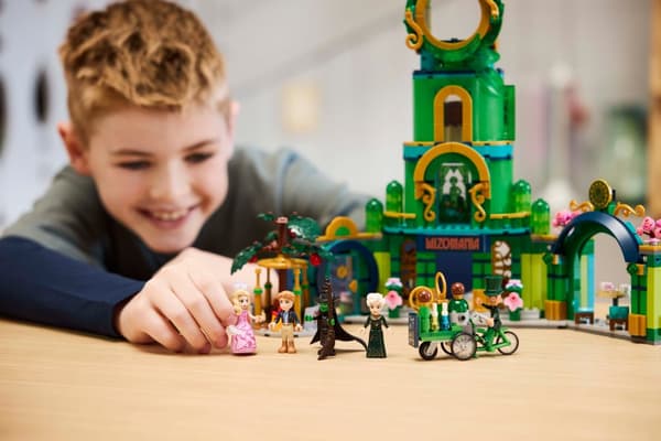 Velkommen til Emerald City LEGO® Wicked (75684)