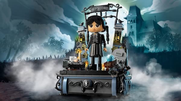 LEGO Wednesday 76780 Figur av Wednesday Addams
