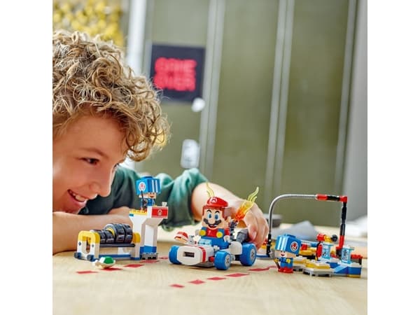 LEGO Super Mario 72035 Mario Kart™ - Rupikonnien autotalli LEGO Super Mario 72035 Mario Kart™ - Rupikonnien autotalli