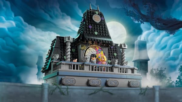 LEGO® Wednesday & Enids korridorsrum 76781