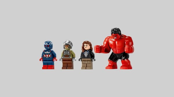 LEGO® Marvel Captain America mot Red Hulk 76292