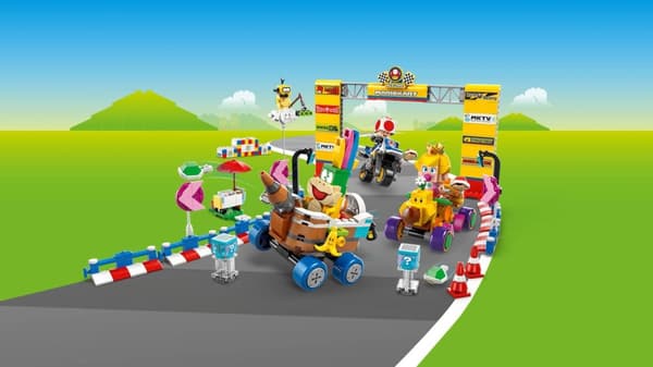 LEGO® Super Mario™ Mario Kart™ – Baby Peach & Grand Prix 72036
