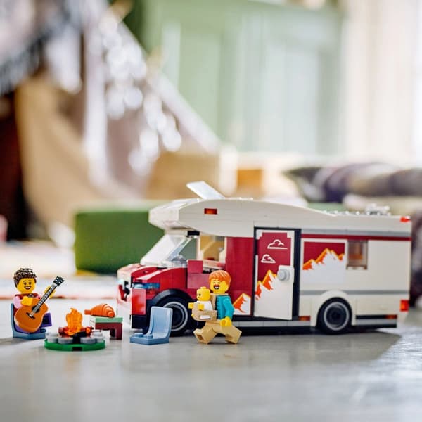 LEGO® City Semesteräventyr med husbil 60454