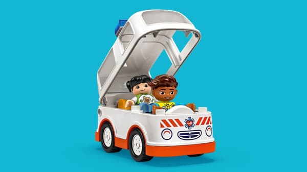 LEGO® DUPLO Ambulans och förare 10447