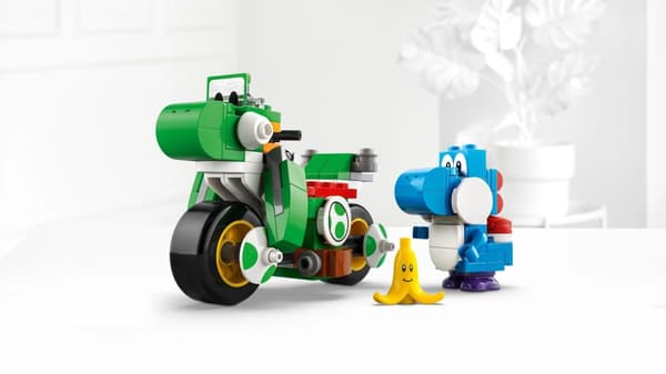 LEGO® Super Mario™ Mario Kart™ – Yoshi Bike 72031