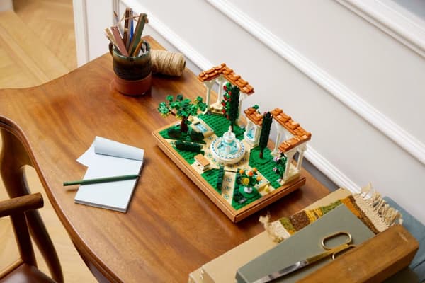 LEGO® icons Fontänträdgård 10359