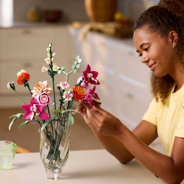LEGO Botanicals Vacker rosa blombukett 10342