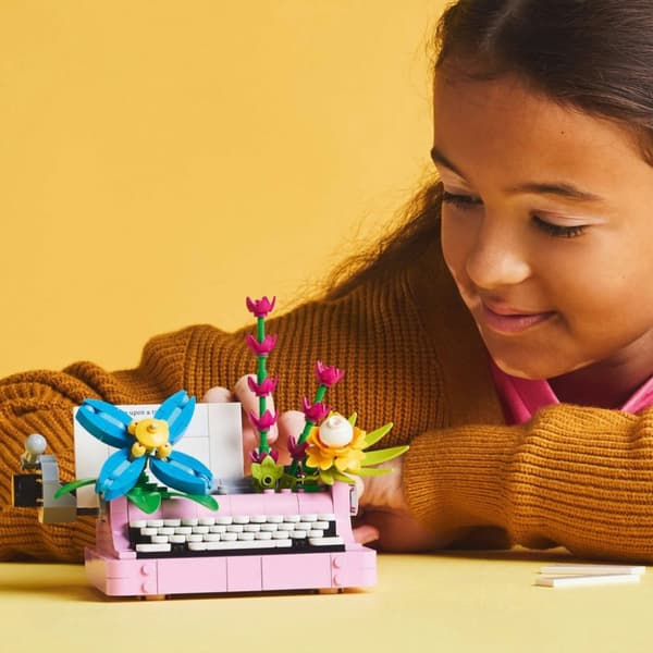 LEGO Creator Skrivmaskin med blommor 31169