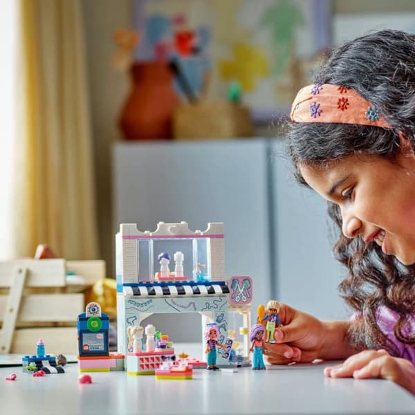 LEGO Friends Frisörsalong och accessoarbutik 42662