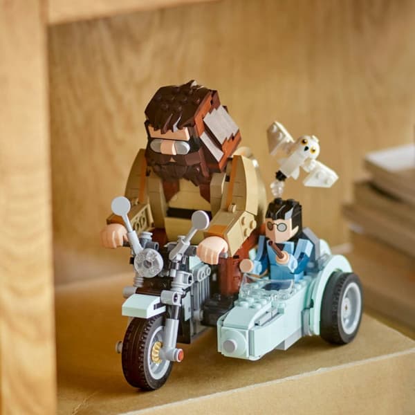 LEGO Harry Potter Hagrids och Harrys motorcykeltur 76443
