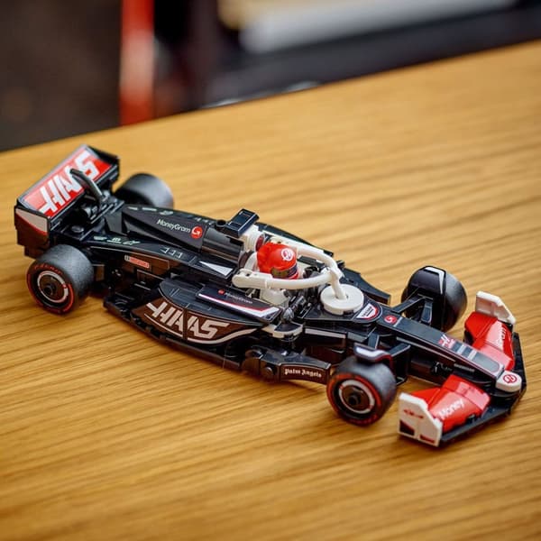 LEGO Speed Champions MoneyGram Haas F1 Team VF 24 racerbil 77250