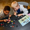 Miniatyrbild 6 av 8: LEGO DREAMZzz - Coopers tigerrobot och Zeros hot rod-bil