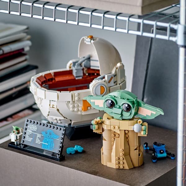 LEGO Star Wars - Grogu with Hover Pram