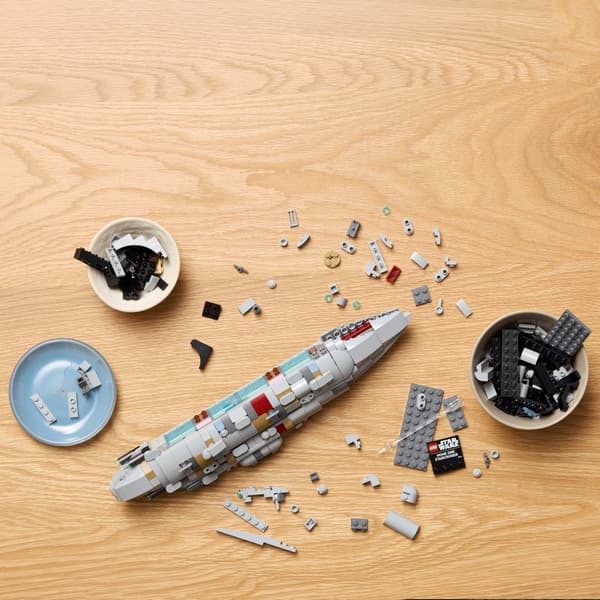 LEGO Star Wars - Home One Starcruiser