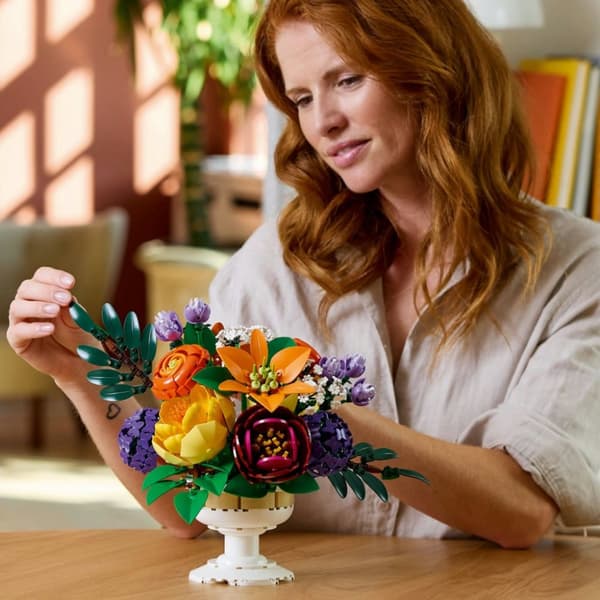 LEGO Botanicals Blomsterarrangemang 10345