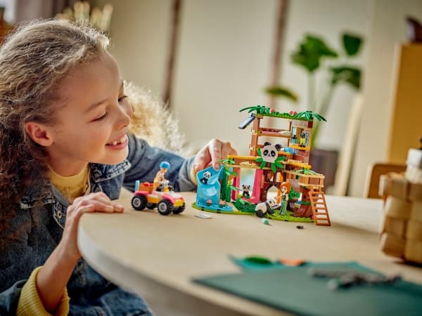 LEGO Friends 42648 Pandareservat