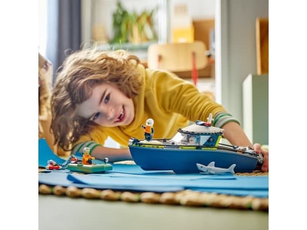 LEGO City 60456 Polisens båtjakt