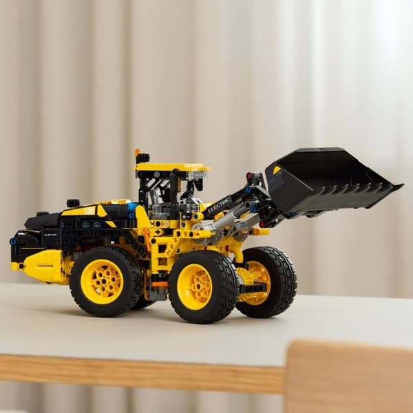 LEGO® Technic Volvo L120 eldriven hjullastare 42209