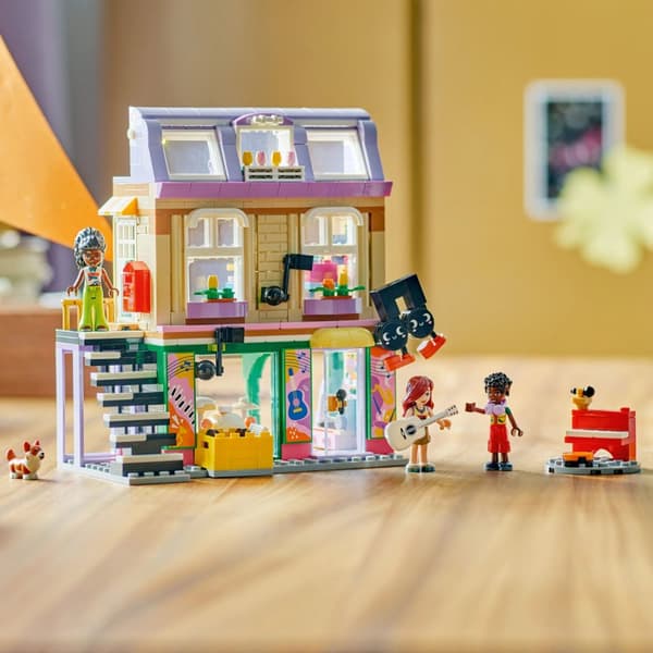 LEGO® Friends Musikaffär & lägenhet 42653