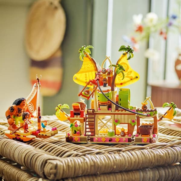 LEGO® Disney Kakamoras pråm 43258