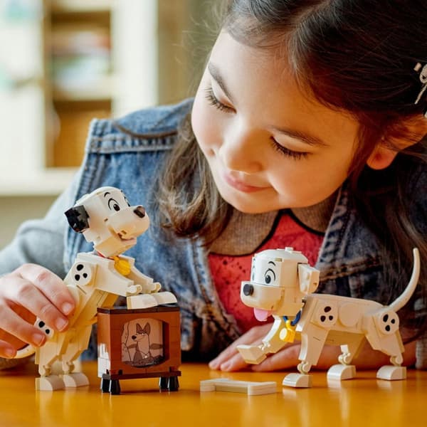 LEGO Disney 101 Dalmatiner Lucky och Penny 43271