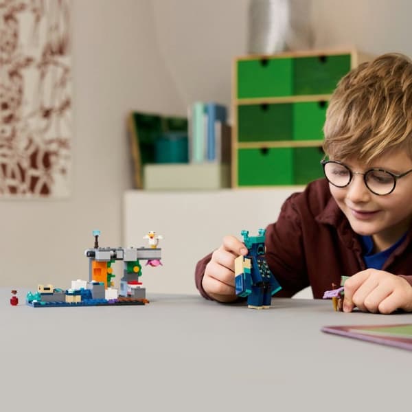 LEGO Minecraft Mötet med väktaren 21274
