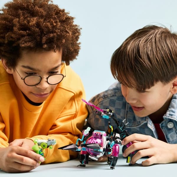 LEGO DREAMZzz Mateo mot cyberhjärnroboten 71495