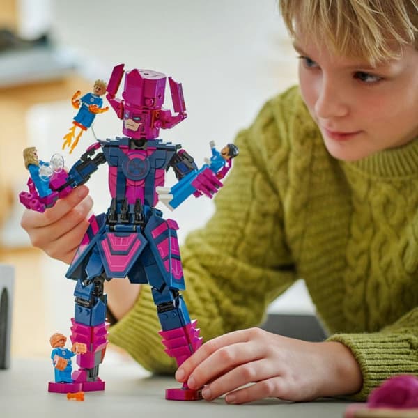 LEGO Super Heroes Fantastic Four mot Galactus byggfigur 76316