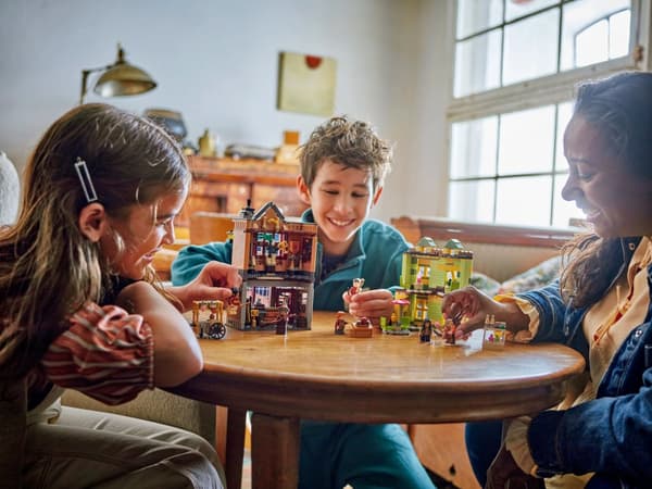 Förstklassiga quidditchtillbehör & glassbar LEGO® Harry Potter™ (76452)
