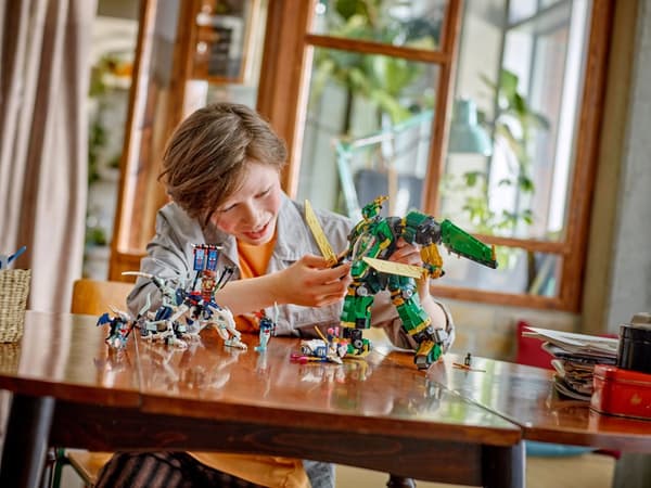 Lloyds jetrobot LEGO® Ninjago (71845)