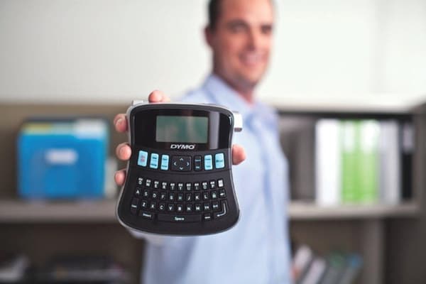 DYMO LabelManager 210D Etikettmaskin | Skrivbordsetikettskrivare | Bärbar etikettmaskin med AZERTY-tangentbord | Stor skärm och nycklar för snabb åtko