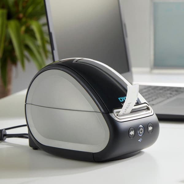 DYMO LabelWriter 550 -tarratulostin ja -tarrat | 2 x monitoimiset LW-tarrat (yhteensä 1320) | 1 x LW-käyntikorttitarrat (300 per rulla) | Kestävät LW-