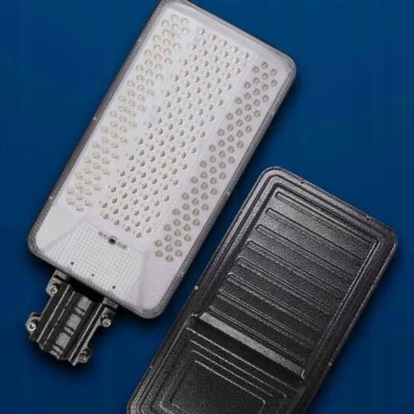 PUUTARHALYHTY AURINKOVALAISIN pylvästehokkaaseen 5000 W STREET PANEL CREE LEDiin