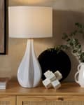 Miniatyrbild 2 av 10: Bordslampa Ljusbeige Porslin Rund Gamourskärm