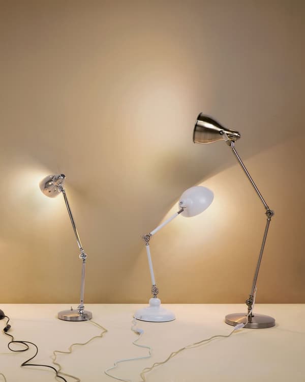 Bordslampa Vit Metall Justerbar Modern Lampskärm